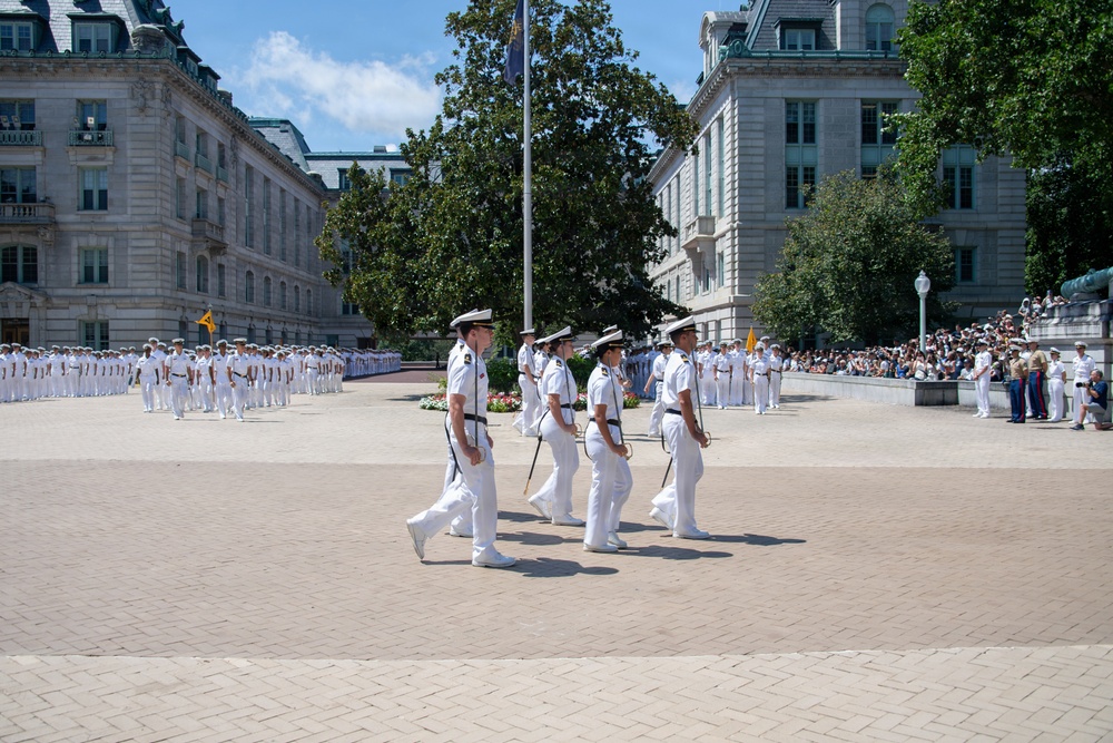 U.S. Naval Academy Plebe Parent Weekend kicks off with Noon Meal Formation