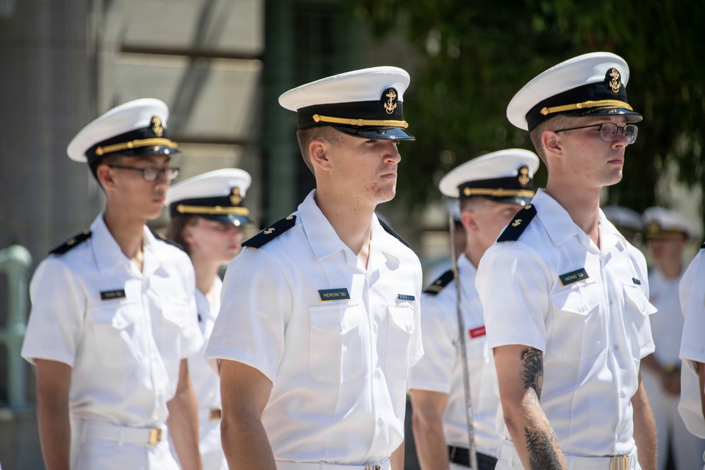 U.S. Naval Academy Plebe Parent Weekend kicks off with Noon Meal Formation