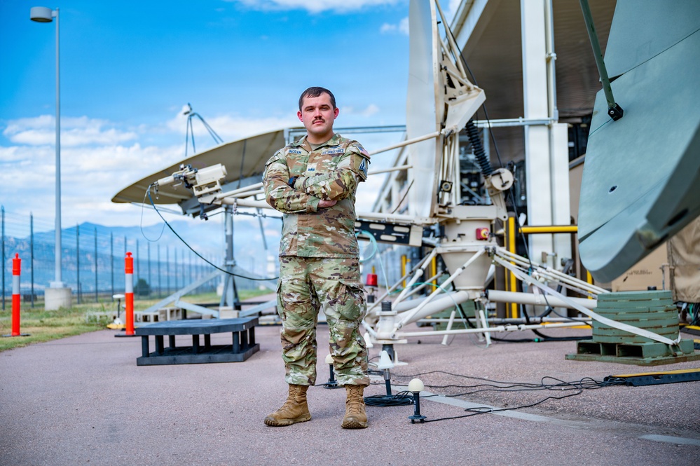 Electromagnetic Warfare Guardians Sharpen Tactical Edge with QLAA and GMT Systems