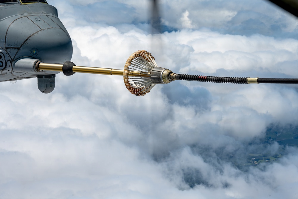1st SOW MC-130J refuels Marine MV-22s during Northern Strike 26-2