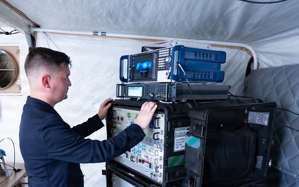 Electromagnetic Warfare Guardians Sharpen Tactical Edge with QLAA and GMT Systems