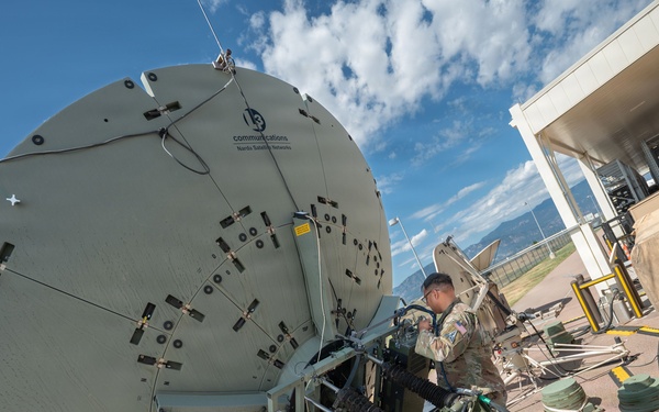 Electromagnetic Warfare Guardians Sharpen Tactical Edge with QLAA and GMT Systems