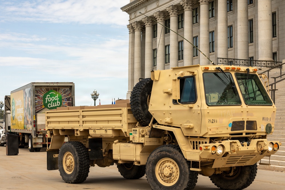 Utah National Guard Helps Deliver Care Packages to Deployed Families