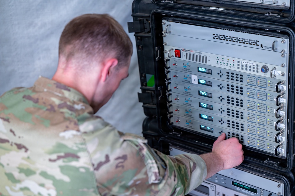 Electromagnetic Warfare Guardians Sharpen Tactical Edge with QLAA and GMT Systems