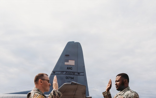 Tech. Sgt. Daveon Upchurch reenlists into the Missouri Air National Guard