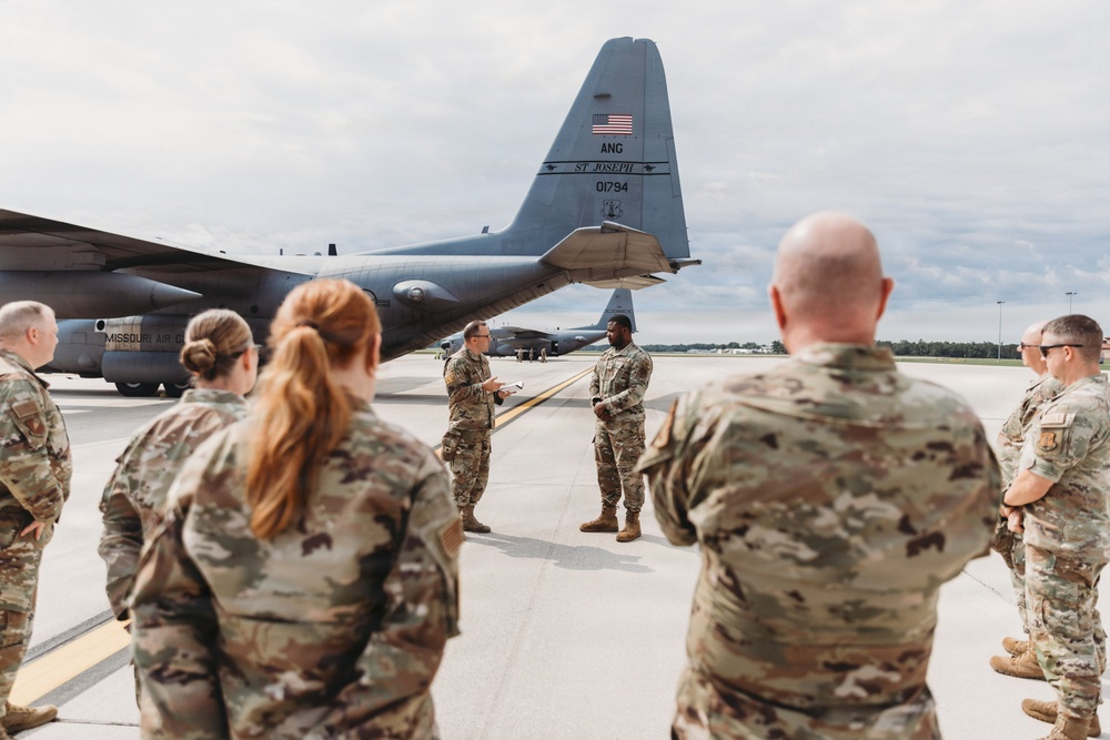 Tech. Sgt. Daveon Upchurch reenlists into the Missouri Air National Guard