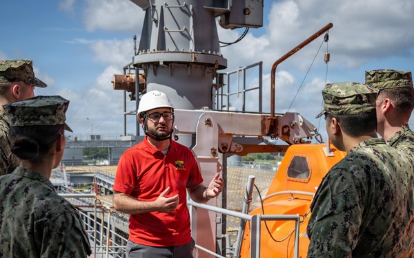 Military Sealift Command Reservists conduct shipboard familiarization and equipment training
