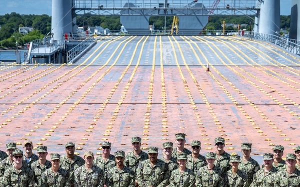Military Sealift Command Reservists conduct shipboard familiarization and equipment training
