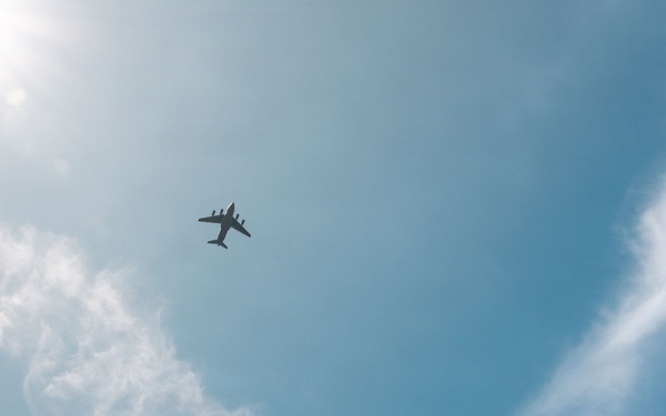 Thunderbirds fly over Statue of Liberty