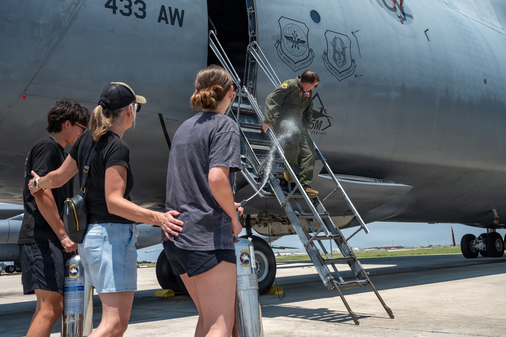 Col. Jeffrey Marks Final Flight as Alamo Wing Commander