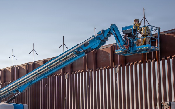 62nd Engineer Battalion Reinforces Southern Barrier with C-Wire
