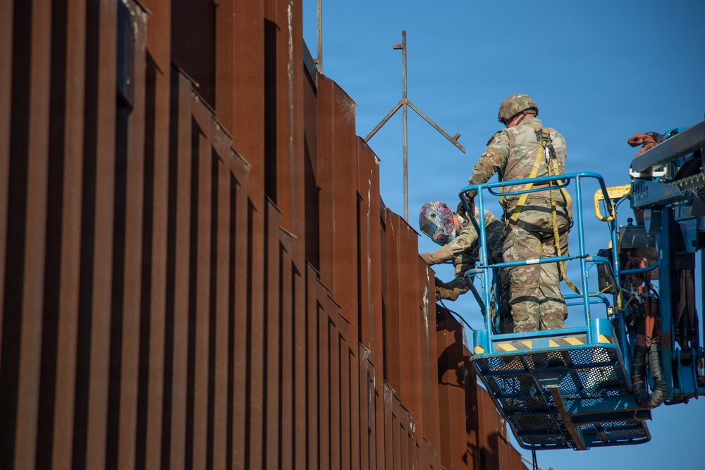 62nd Engineer Battalion Reinforces Southern Barrier with C-Wire