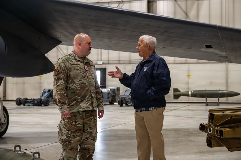 Vietnam Veteran Revisits B-52H During Minot AFB Tour