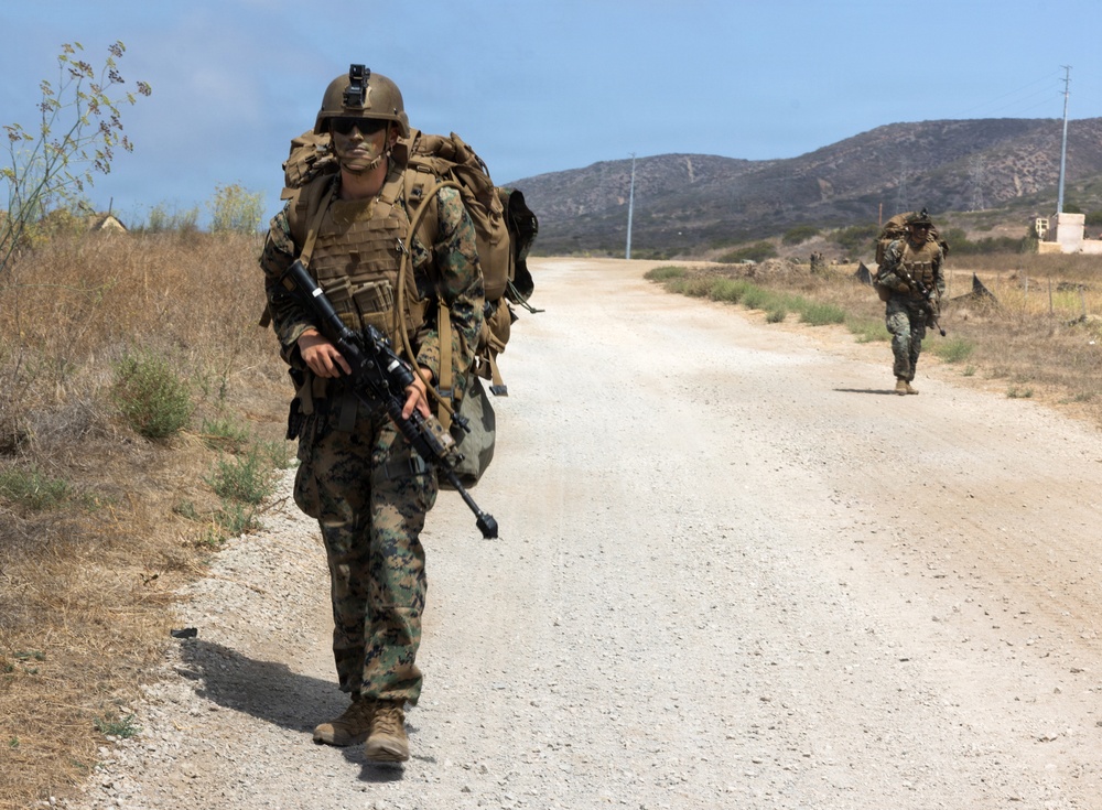 1st Intelligence Battalion conducts patrol base operations