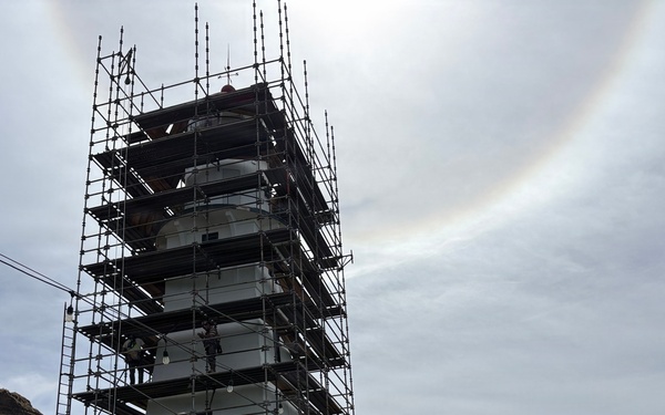 Diamond Head Lighthouse maintenance project