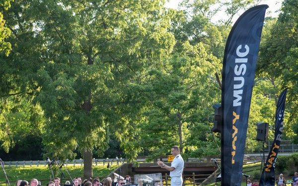 Navy Band Great Lakes Salute to Service Concert in Lake Bluff