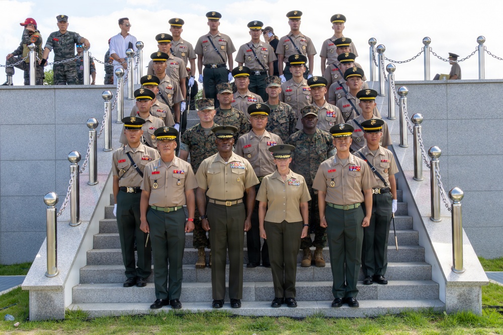 MARFORK commander attends ROKMC boot camp graduation
