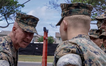 Commandant Visits MCBH: Commandant engages with Marines during visit to Marine Corps Base Hawaii