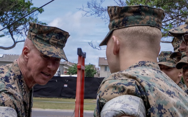Commandant Visits MCBH: Commandant engages with Marines during visit to Marine Corps Base Hawaii