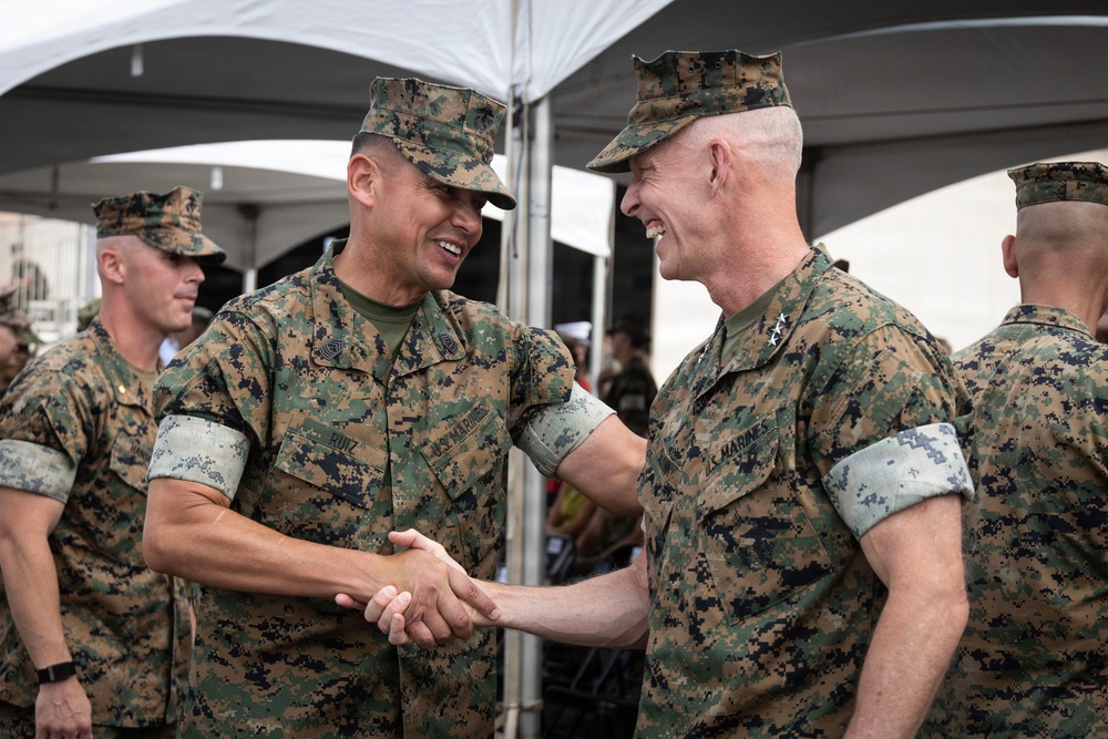SMMC Ruiz attends MARFORPAC change of command ceremony