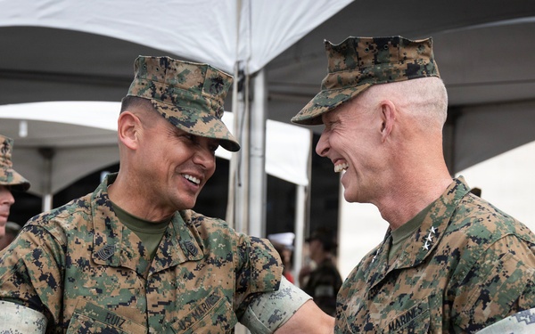 SMMC Ruiz attends MARFORPAC change of command ceremony