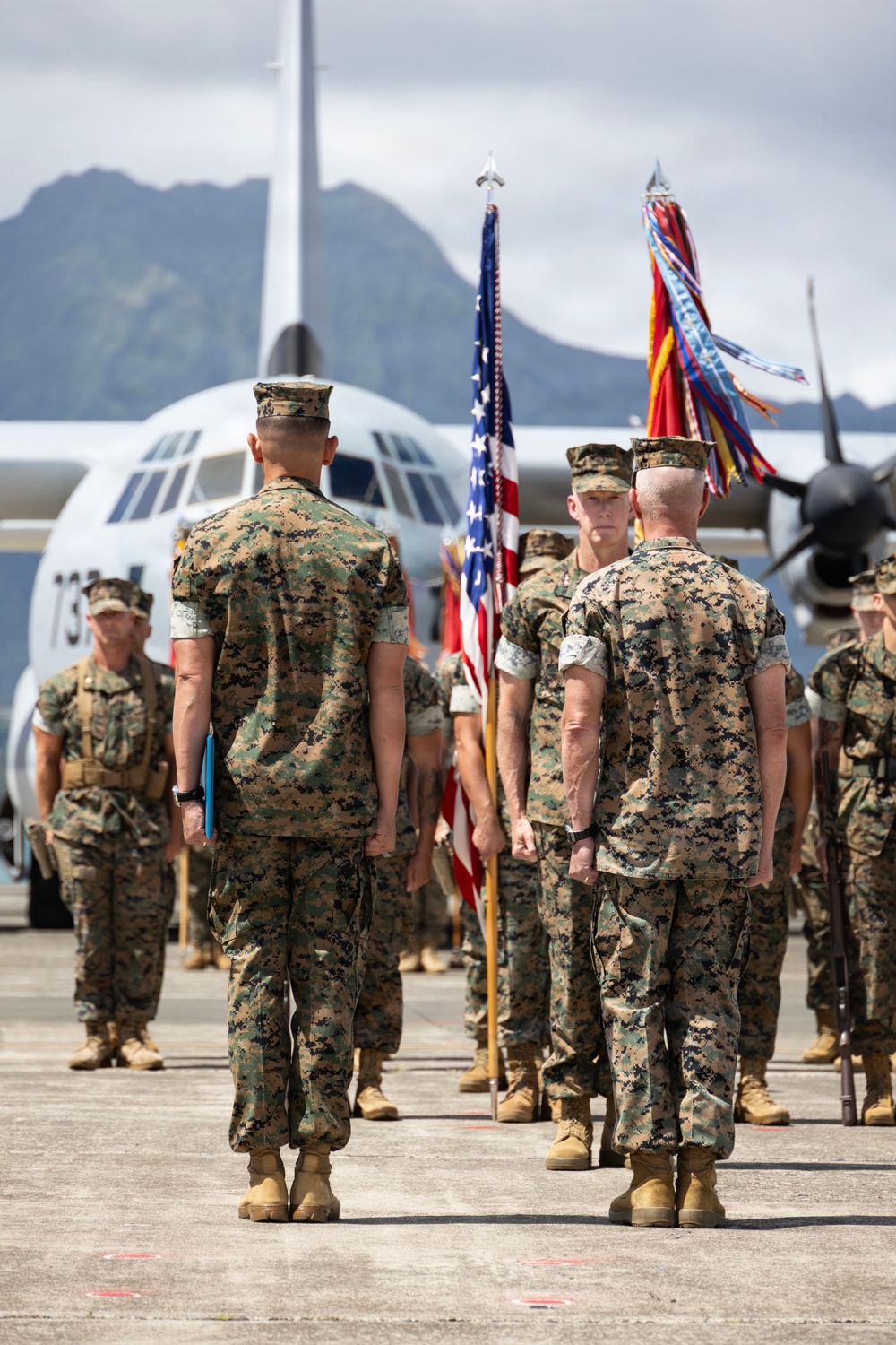 SMMC Ruiz attends MARFORPAC change of command ceremony