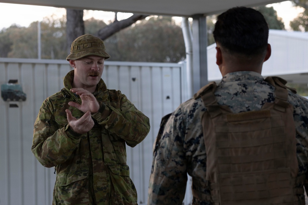 U.S. Marines with 1st LAR complete weapons handling test hosted by Australian service members during Coral-Balmoral Cup