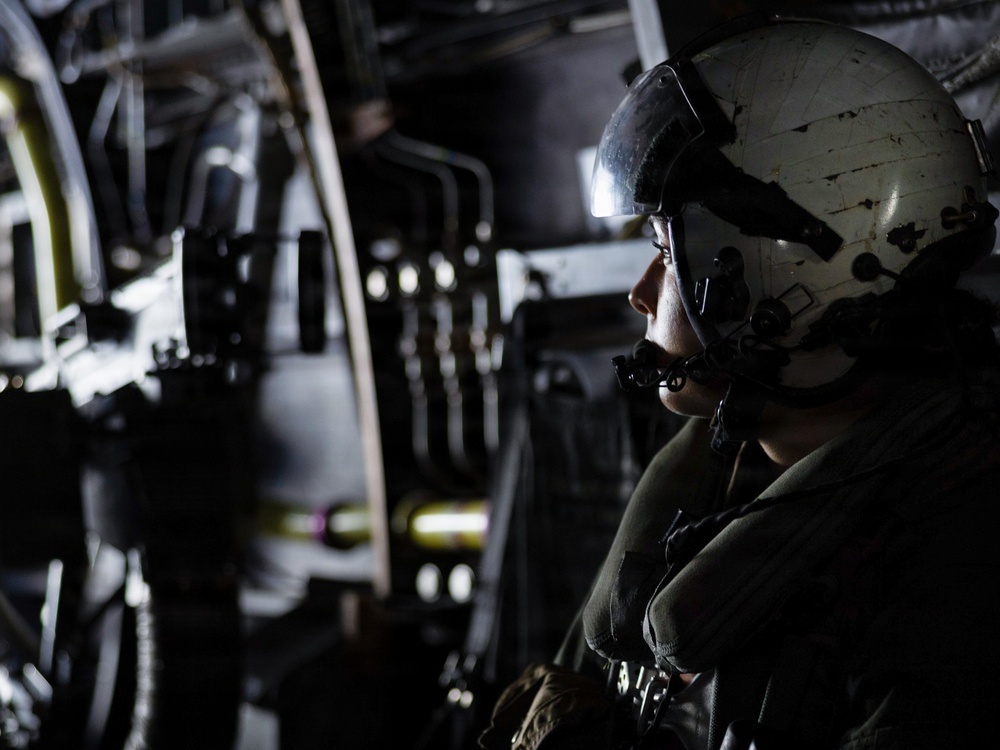 VMM-164 (REIN) conducts live-fire exercise