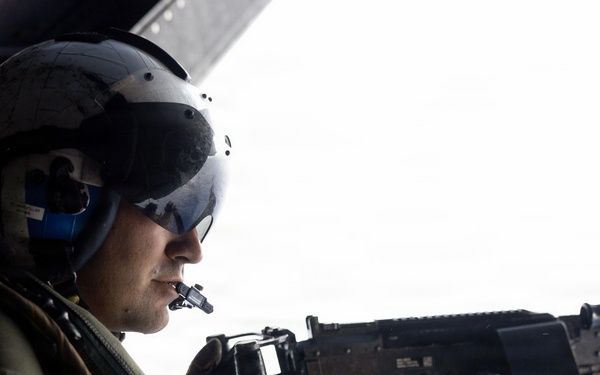 VMM-164 (REIN) conducts live-fire exercise