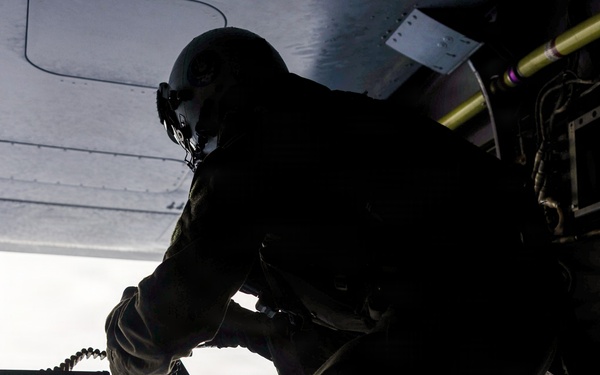 VMM-164 (REIN) conducts live-fire exercise