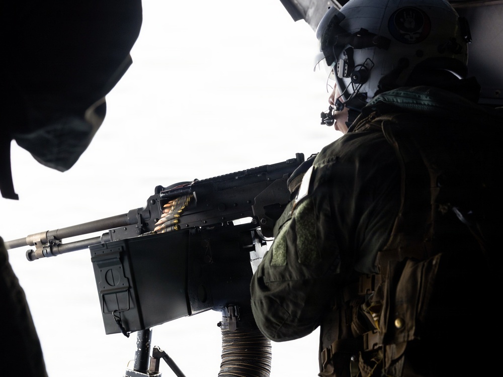 VMM-164 (REIN) conducts live-fire exercise
