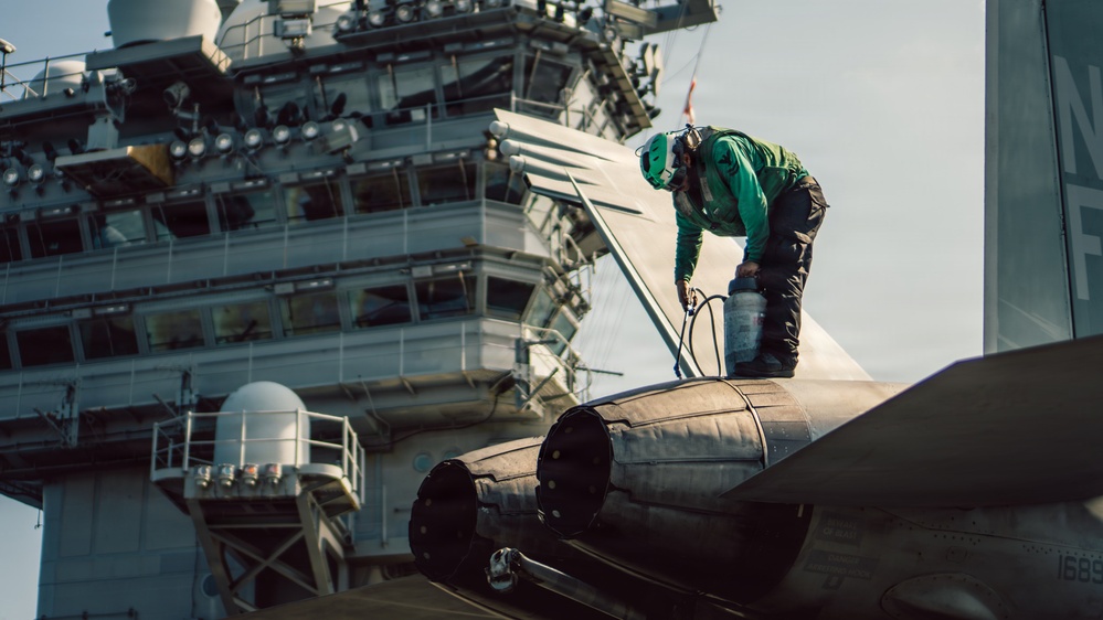 George Washington Conducts Flight Operations