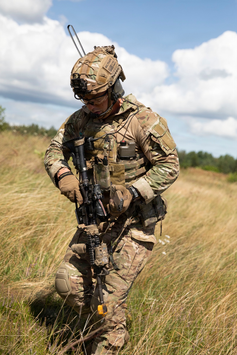 U.S. Army troops prepare for live fire exercise in Poland