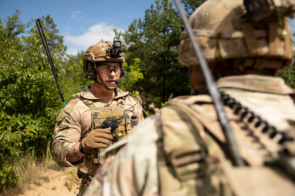 U.S. Army troops prepare for live fire exercise in Poland