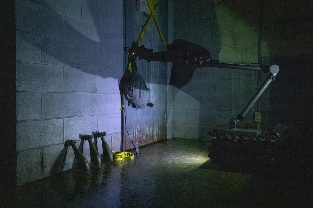 U.S. Marines Participate in Leaking Chemical Munition Disposition Training