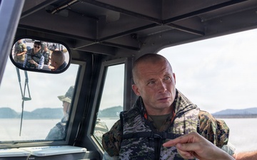 USPACOM leadership conduct battlefield circulation with ROKMC