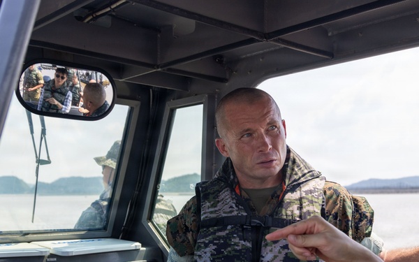 USPACOM leadership conduct battlefield circulation with ROKMC