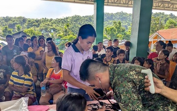 Joint Medical Outreach Reaches Multiple El Nido Villages