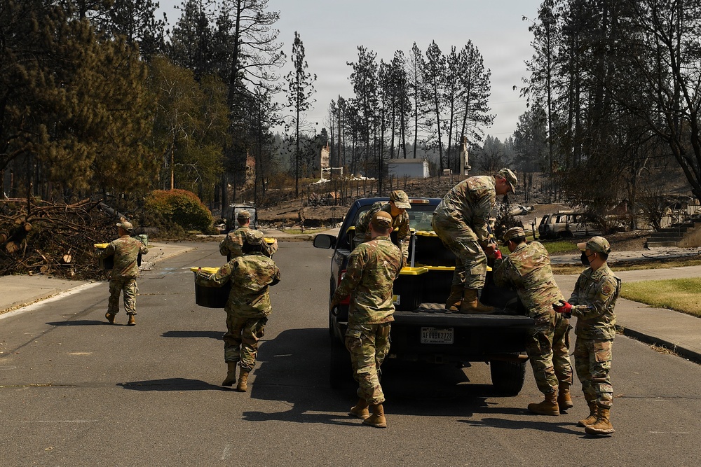 194th Wing Airmen begin to deliver relief packages to Spokane area homes