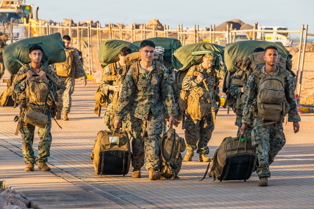 Exercise Capital Reach: US Marines disembark Royal Australian Navy HMAS Canberra