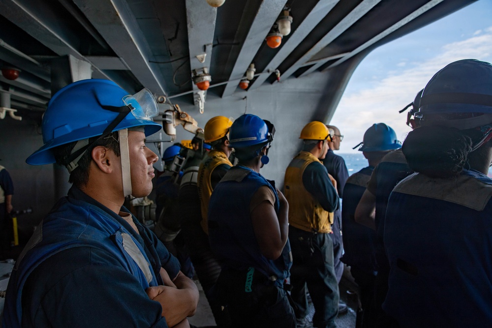 George Washington Conducts Fueling at Sea