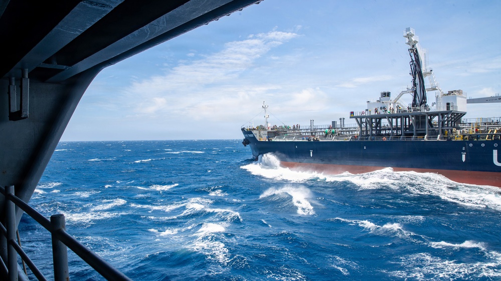 George Washington Conducts Fueling at Sea