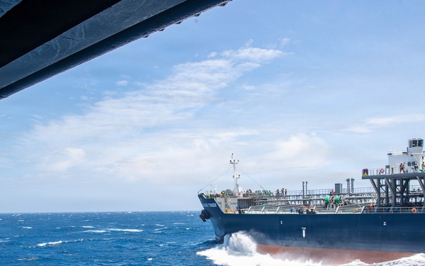 George Washington Conducts Fueling at Sea