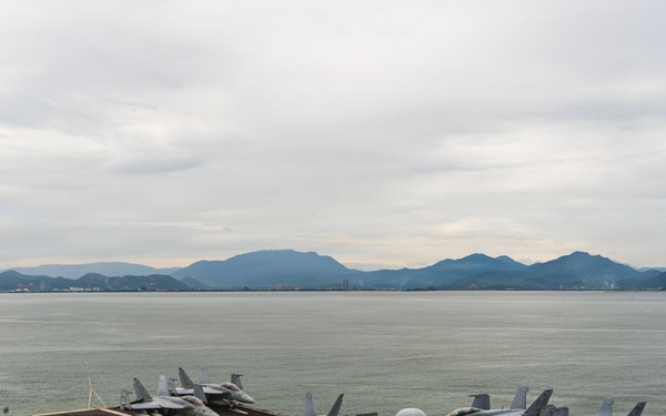 George Washington Departs Da Nang, Vietnam