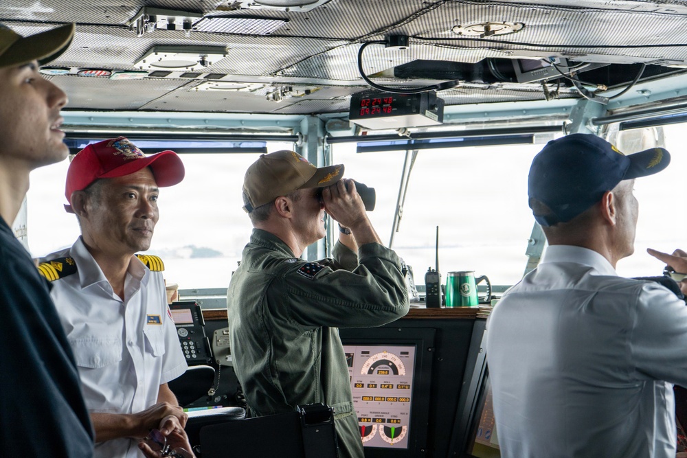 George Washington Departs Da Nang, Vietnam