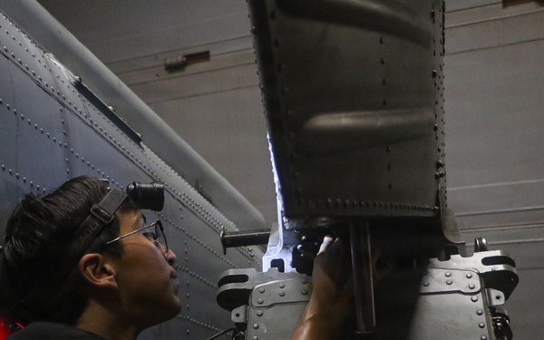 Frank E. Petersen Jr. Sailors Conduct Maintenance