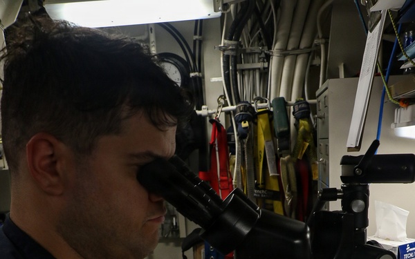 Frank E. Petersen Jr. Sailors Conduct Maintenance