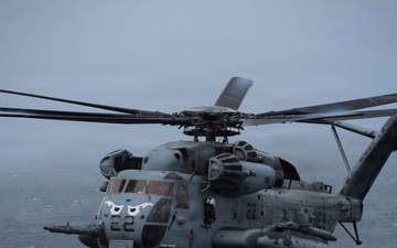 USS Boxer, 11th MEU Conduct Flight Operations