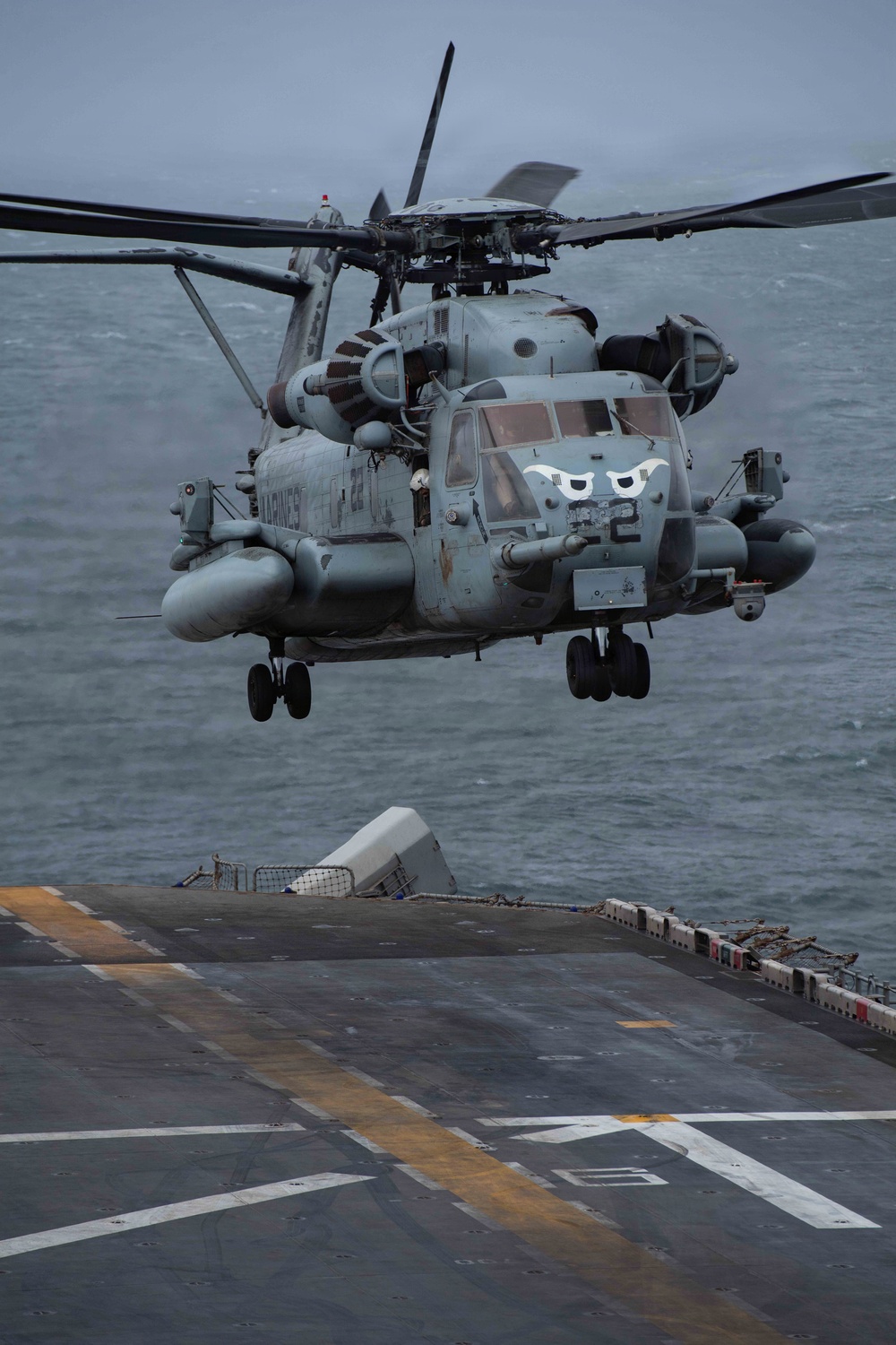USS Boxer, 11th MEU Conduct Flight Operations