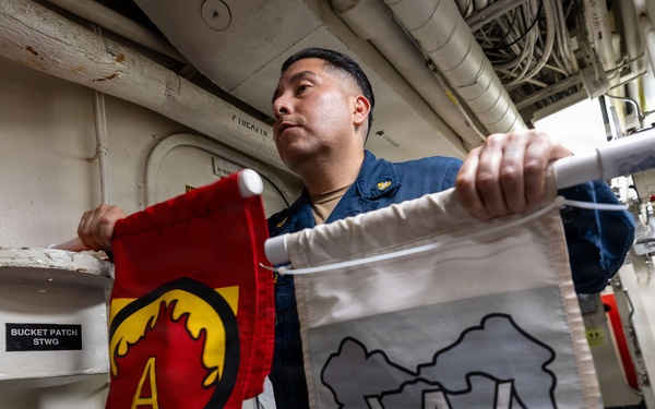USS Mustin conducts integrated training team drill